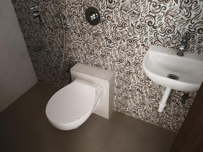 Bathroom Image of 309 Sq.ft 1 BHK Apartment / Flat for rent in HS Samarpan, Ghatkopar East Mumbai for Rs. 35000
