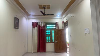 Living Room Image of 1250 Sq.ft 2 BHK Builder Floor for rent in Shivaji Puram Lucknow for Rs. 16000