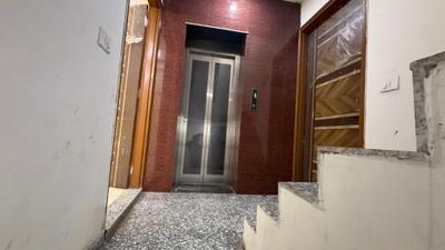 Bedroom Image of 600 Sq.ft 2 BHK Builder Floor for rent in Mayur Vihar Phase 1 New Delhi for Rs. 22500