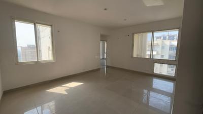 Living Room Image of 1027 Sq.ft 2 BHK Apartment / Flat for rent in Stellar Jeevan, Noida Extension Greater Noida for Rs. 19000