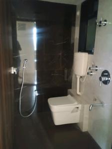 Common Bathroom Image of 650 Sq.ft 1 BHK Apartment / Flat for sale in Shardhha Serene, Kalyan West Kalyan for Rs. 3000000