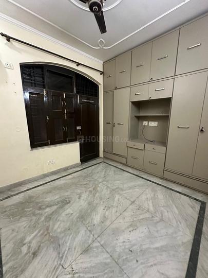 ONE ROOM IN A PREOCCUPIED 2 BHK FOR BOYS Bedroom 1