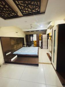 Bedroom Image of 3600 Sq.ft 4 BHK Independent House for rent in Thaltej Ahmedabad for Rs. 80000