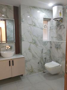 Common Bathroom Image of 1100 Sq.ft 3 BHK Apartment / Flat for sale in Vikaspuri New Delhi for Rs. 16500000