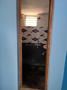Bathroom Image of 950 Sq.ft 2 BHK Apartment / Flat for sale in Pratap Nagar Kakinada for Rs. 2550000