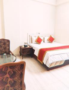 Bedroom Image of Hotel Swisston Palace in Karol Bagh, New Delhi