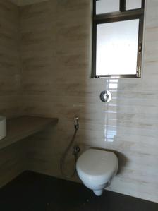 Common Bathroom Image of 650 Sq.ft 1 BHK Apartment / Flat for sale in Bay Vue, Malad West Mumbai for Rs. 11000000