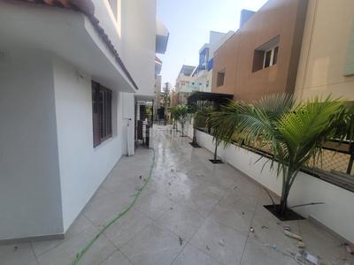 Balcony Image of 4000 Sq.ft 4 BHK Villa for rent in Thaltej Ahmedabad for Rs. 100000