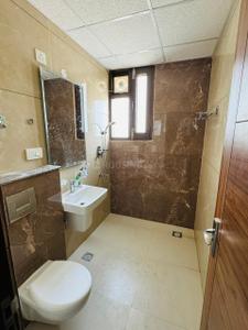 Bathroom Image of 1400 Sq.ft 3 BHK Apartment / Flat for rent in Bajwa Sunny Heights, Kharar Mohali for Rs. 25000