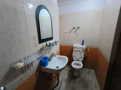 Image of 1500 Sq.ft 3 BHK Apartment / Flat for rent in Boring Road, Patna for Rs. 28000