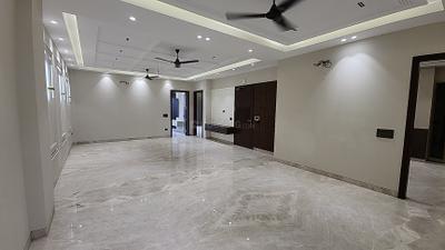 Living Room Image of 2700 Sq.ft 4.5 BHK Builder Floor for sale in Punjabi Bagh New Delhi for Rs. 62500000