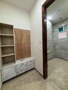 Bathroom Image of 850 Sq.ft 2 BHK Independent House for sale in Pitampura New Delhi for Rs. 13100000