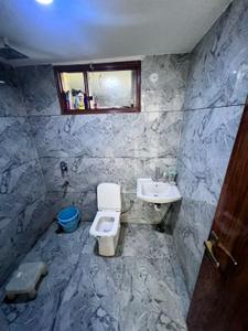 Bathroom Image of 1260 Sq.ft 4 BHK Apartment / Flat for sale in Swaraj Homes RWA Block A Mahavir Enclave Part 2, Mahavir Enclave New Delhi for Rs. 13000000