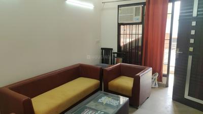 Living Room Image of 600 Sq.ft 1 BHK Builder Floor for rent in Ashok Nagar New Delhi for Rs. 19000