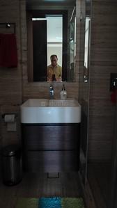 Bathroom Image of 2700 Sq.ft 4 BHK Builder Floor for sale in New Friends Colony New Delhi for Rs. 80000000