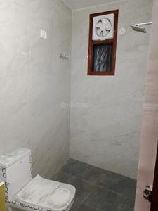 Bathroom Image of 450 Sq.ft 1 BHK Builder Floor for sale in Mehrauli New Delhi for Rs. 2500000