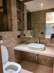 Bathroom Image of 1600 Sq.ft 4 BHK Apartment / Flat for sale in Juhu Mumbai for Rs. 110000000