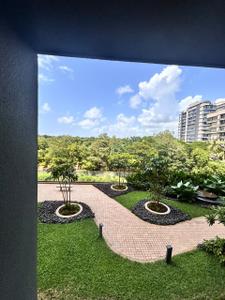 Image of 1850 Sq.ft 4 BHK Apartment / Flat for sale in Raheja Park West, Santacruz West, Mumbai for Rs. 130000000