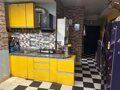 Kitchen Image of 620 Sq.ft 2 BHK Apartment / Flat for sale in Picnic Garden Kolkata for Rs. 2100000