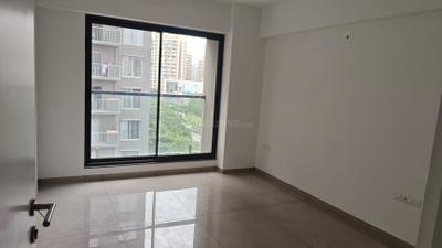 Bedroom Image of 3250 Sq.ft 4 BHK Apartment / Flat for rent in Adani Paarijat, Shantigram Ahmedabad for Rs. 125000
