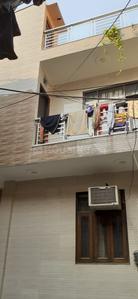 Building Image of 900 Sq.ft 4 BHK Independent House for sale in Sangam Vihar New Delhi for Rs. 15000000