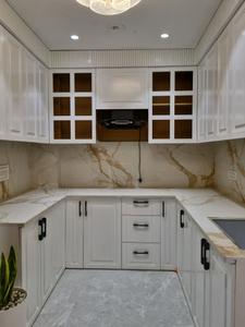 Kitchen Image of 810 Sq.ft 3 BHK Apartment / Flat for sale in Dwarka Mor New Delhi for Rs. 6500000