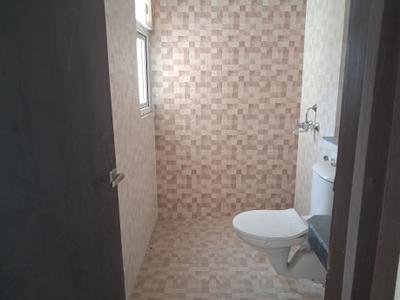 Image of 1050 Sq.ft 2 BHK Apartment / Flat for rent in Shri Radha Aqua Garden, Noida Extension, Greater Noida for Rs. 18500