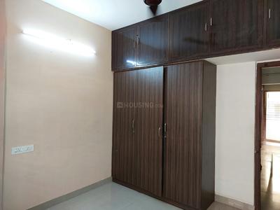 Bedroom Image of 1700 Sq.ft 3 BHK Apartment / Flat for rent in Kodambakkam Chennai for Rs. 42000