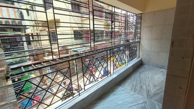 Balcony Image of 1750 Sq.ft 3 BHK Apartment / Flat for rent in Chinar Park Kolkata for Rs. 18500