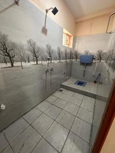 Bathroom Image of 1000 Sq.ft 2 BHK Apartment / Flat for rent in AVP Azhagammal Nagar Thanjavur for Rs. 13500