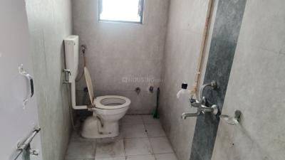 Bathroom Image of 600 Sq.ft 1 BHK Apartment / Flat for rent in Wakad Pune for Rs. 23000