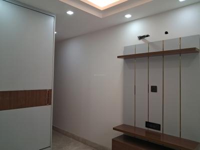 Bedroom Image of 1350 Sq.ft 3 BHK Builder Floor for sale in Paschim Vihar New Delhi for Rs. 26500000