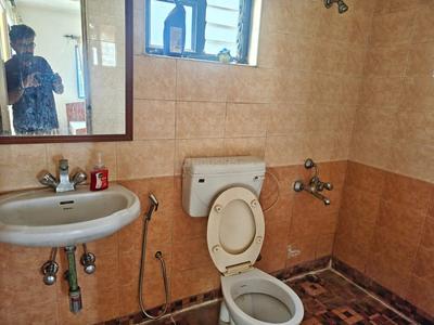 Bathroom Image of 1300 Sq.ft 2 BHK Apartment / Flat for sale in Sterling Park, Sahakara Nagar Bengaluru for Rs. 12000000