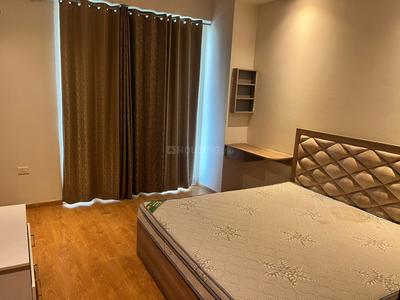 Bedroom Image of 2500 Sq.ft 3.5 BHK Apartment / Flat for sale in Mahagun Mezzaria, Sector 78 Noida for Rs. 43000000