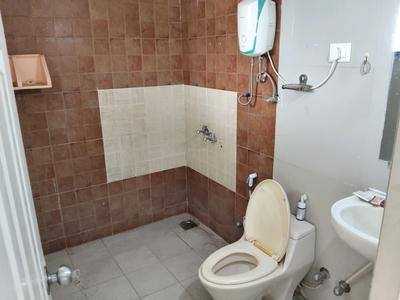 Bedroom Three Image of 2295 Sq.ft 3 BHK Apartment / Flat for rent in Devnandan Heights, Chandkheda Ahmedabad for Rs. 28000