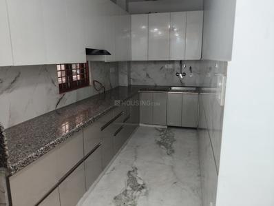 Kitchen Image of 1200 Sq.ft 3 BHK Builder Floor for rent in Preet Vihar New Delhi for Rs. 37000