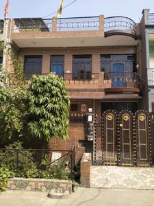 Building Image of 1615 Sq.ft 3 BHK Builder Floor for rent in Vasundhara Ghaziabad for Rs. 24000