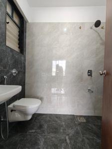 Bathroom Image of 800 Sq.ft 2.5 BHK Apartment / Flat for rent in Parshwa Greens, Moshi Pune for Rs. 6000