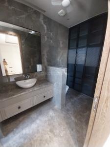 Image of 4500 Sq.ft 4 BHK Builder Floor for sale in Green Park, New Delhi for Rs. 142500000