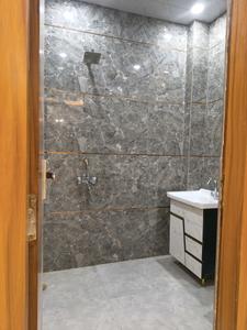 Common Bathroom Image of 1300 Sq.ft 3 BHK Builder Floor for sale in Nitikhand2, Indirapuram Ghaziabad for Rs. 12800000