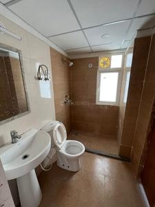 Bathroom Image of 2950 Sq.ft 4 BHK Apartment / Flat for sale in Amrapali Heartbeat City IV, Sector 107 Noida for Rs. 38000000