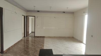 Living Room Image of 2415 Sq.ft 4 BHK Apartment / Flat for rent in Rise Organic Homes Phase 1, Mahurali Ghaziabad for Rs. 40000