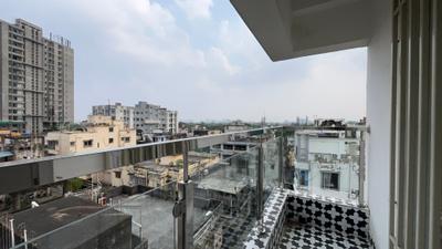 Balcony Image of 2400 Sq.ft 4 BHK Apartment / Flat for sale in Bangur Avenue Kolkata for Rs. 15000000
