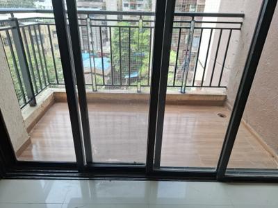 Balcony Image of 975 Sq.ft 2 BHK Apartment / Flat for sale in Lodha Paradise, Thane West Thane for Rs. 16000000
