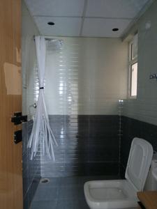 Common Bathroom Image of 1100 Sq.ft 3 BHK Apartment / Flat for sale in Sector 108 Gurgaon for Rs. 7200000