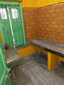 Kitchen Image of 1000 Sq.ft 2 BHK Independent House for rent in Beliaghata Kolkata for Rs. 12000