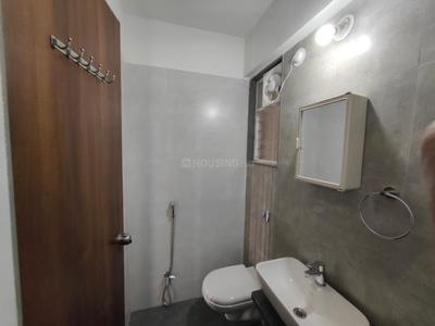 Bathroom Image of 650 Sq.ft 2 BHK Apartment / Flat for rent in Divine Palm Spring, Wakad Pune for Rs. 28000