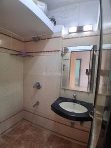 Bathroom Image of 1050 Sq.ft 2 BHK Apartment / Flat for sale in Marathon Cosmos, Mulund West Mumbai for Rs. 16000000