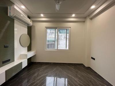 Bedroom Image of 2000 Sq.ft 4 BHK Builder Floor for rent in Janakpuri New Delhi for Rs. 74000