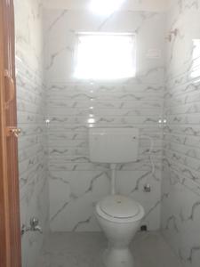 Common Bathroom Image of 730 Sq.ft 2 BHK Apartment / Flat for sale in Keshtopur Kolkata for Rs. 2800000